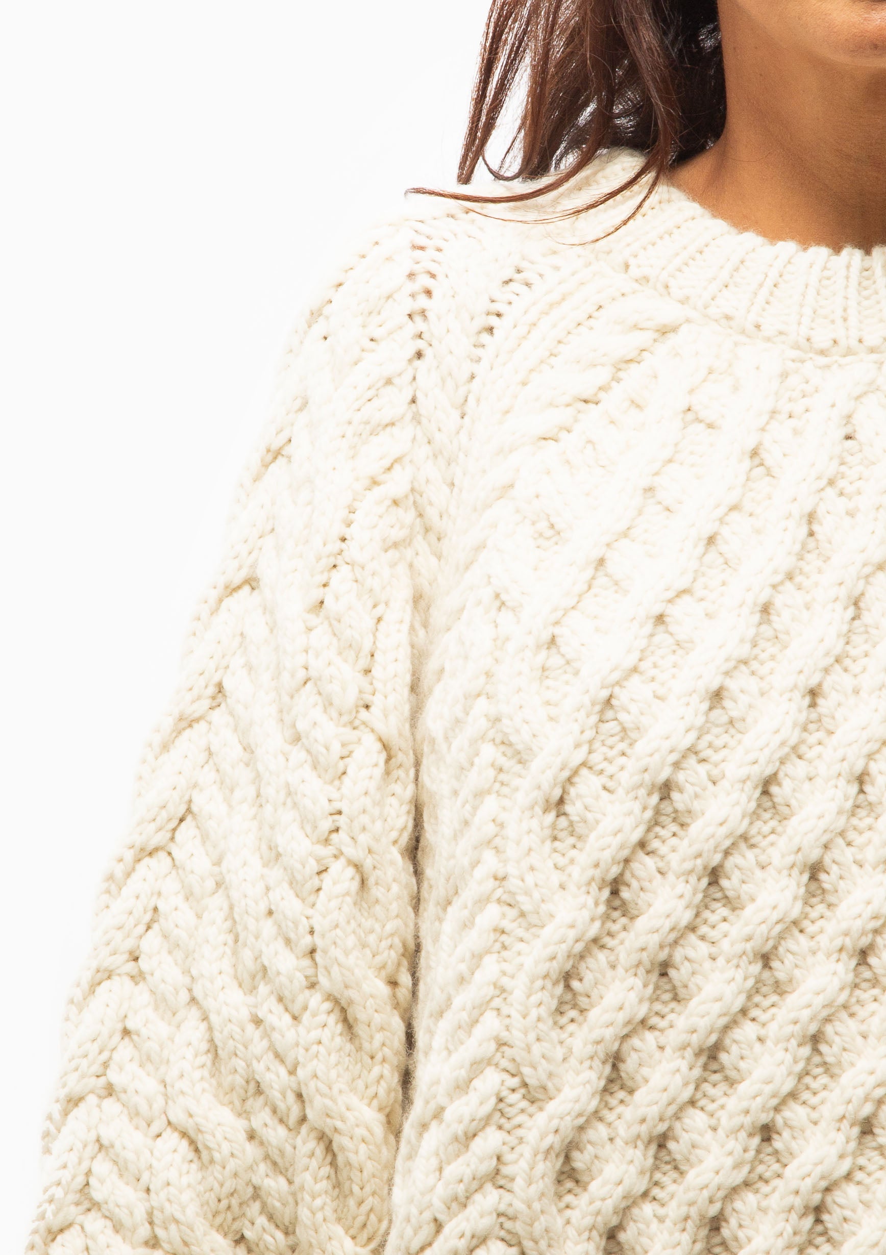 Cross Hatch Raglan Crewneck | Cream