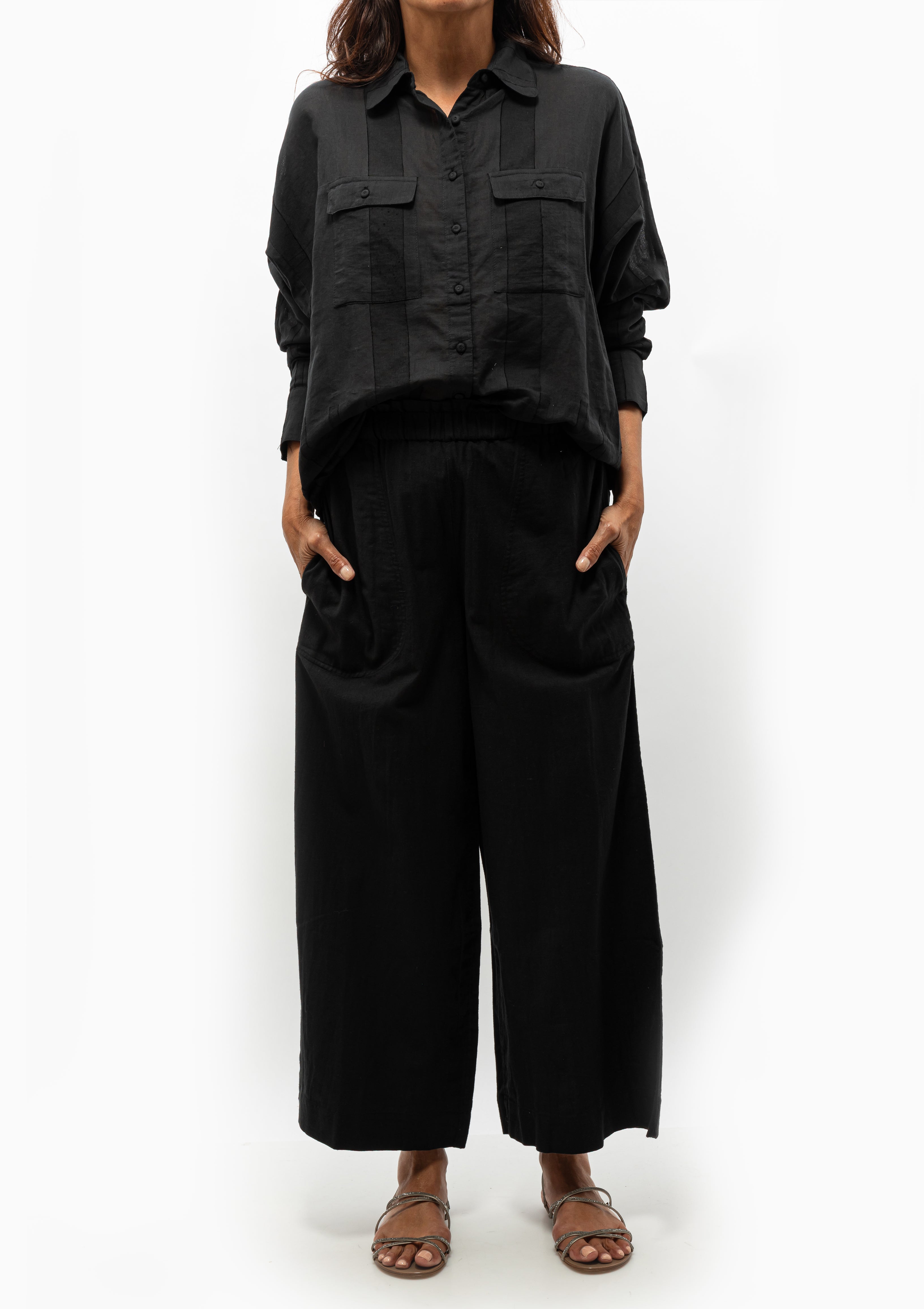 Mirth Kyoto Shirt in Black. Shown with the Mirth Pant in Black. Long sleeve and lightweight. Available at Diani Boutique.