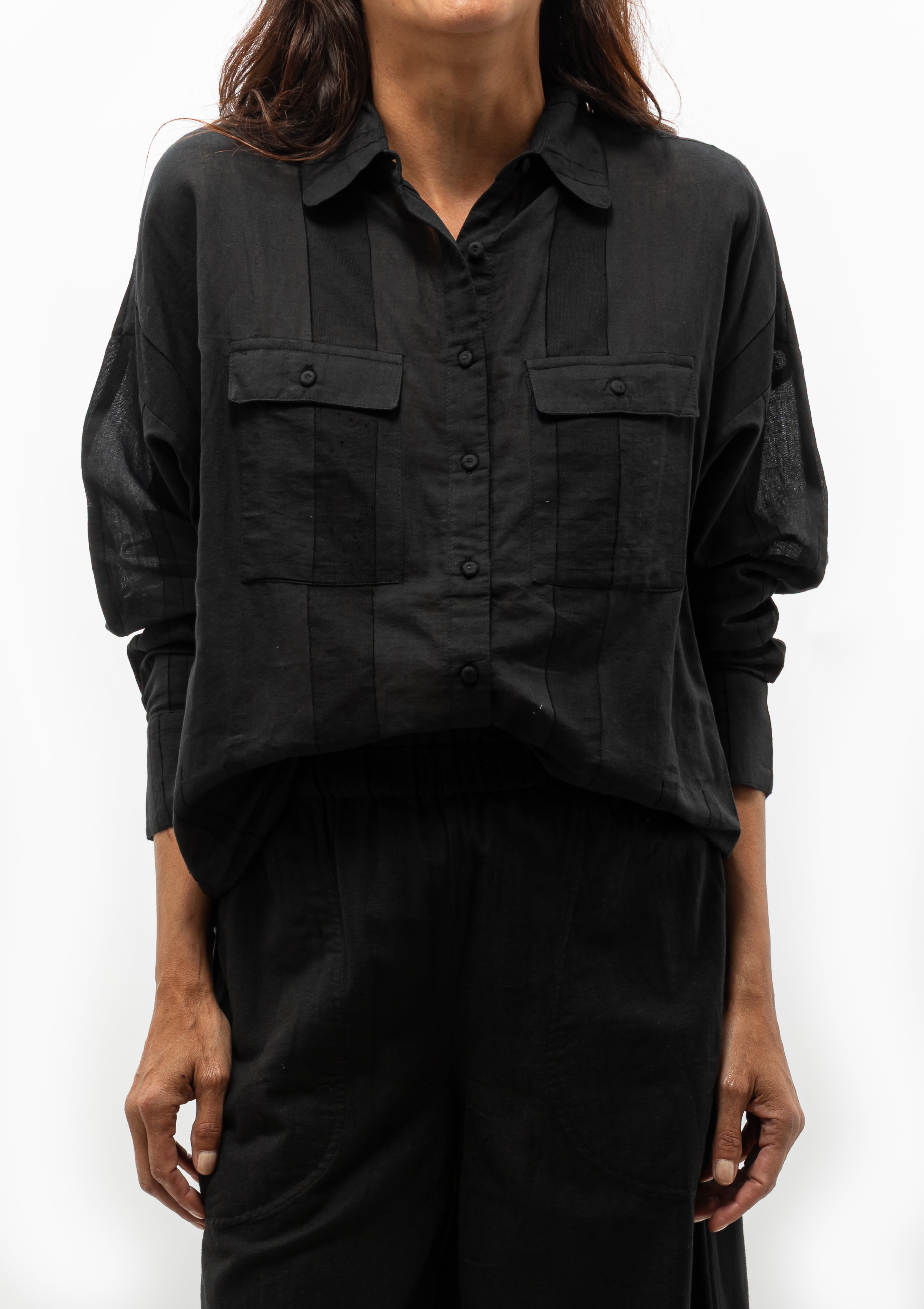 Mirth Kyoto Shirt in Black. Long sleeve and lightweight. Available at Diani Boutique.