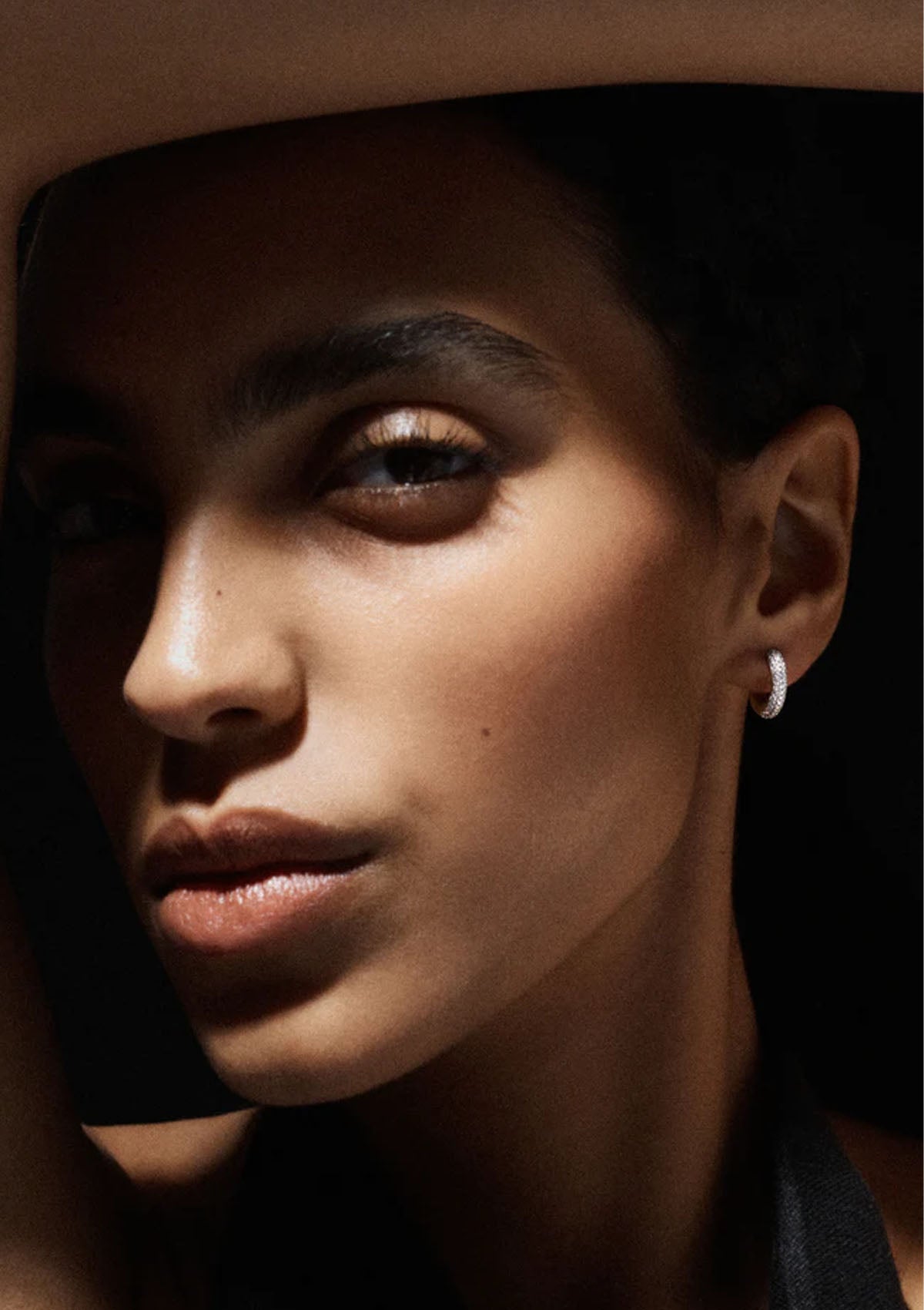 Small Diamond Quotidien Hoops | Gold