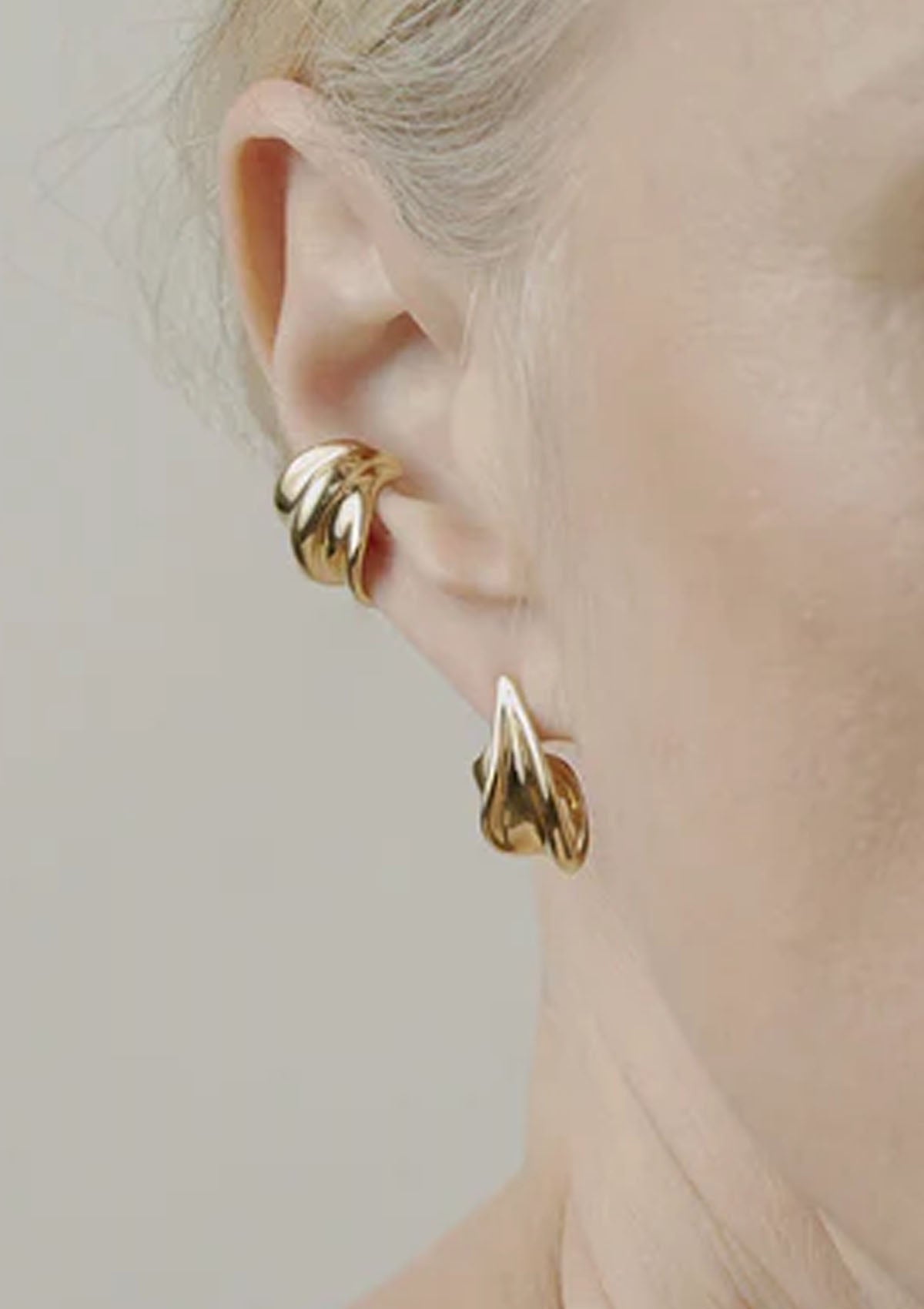 Wave Ear Cuff | Gold