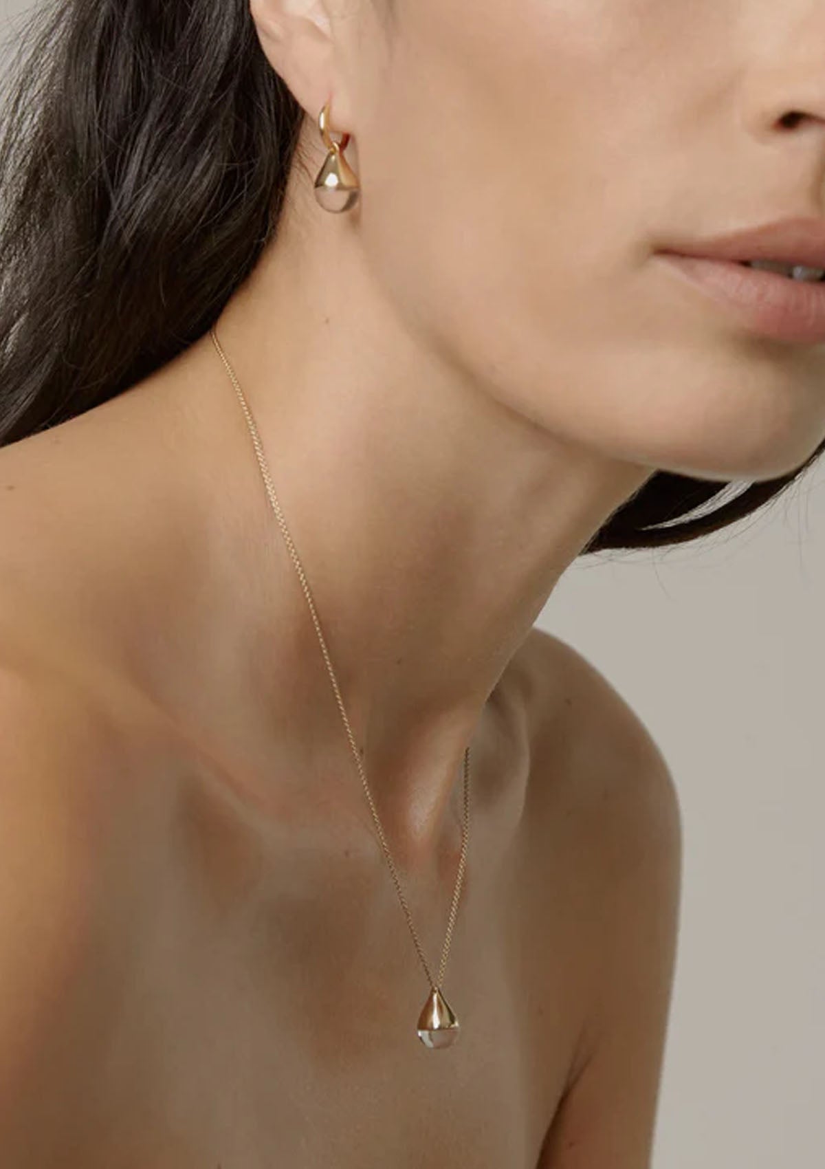 Stilla Quartz Earrings | Gold