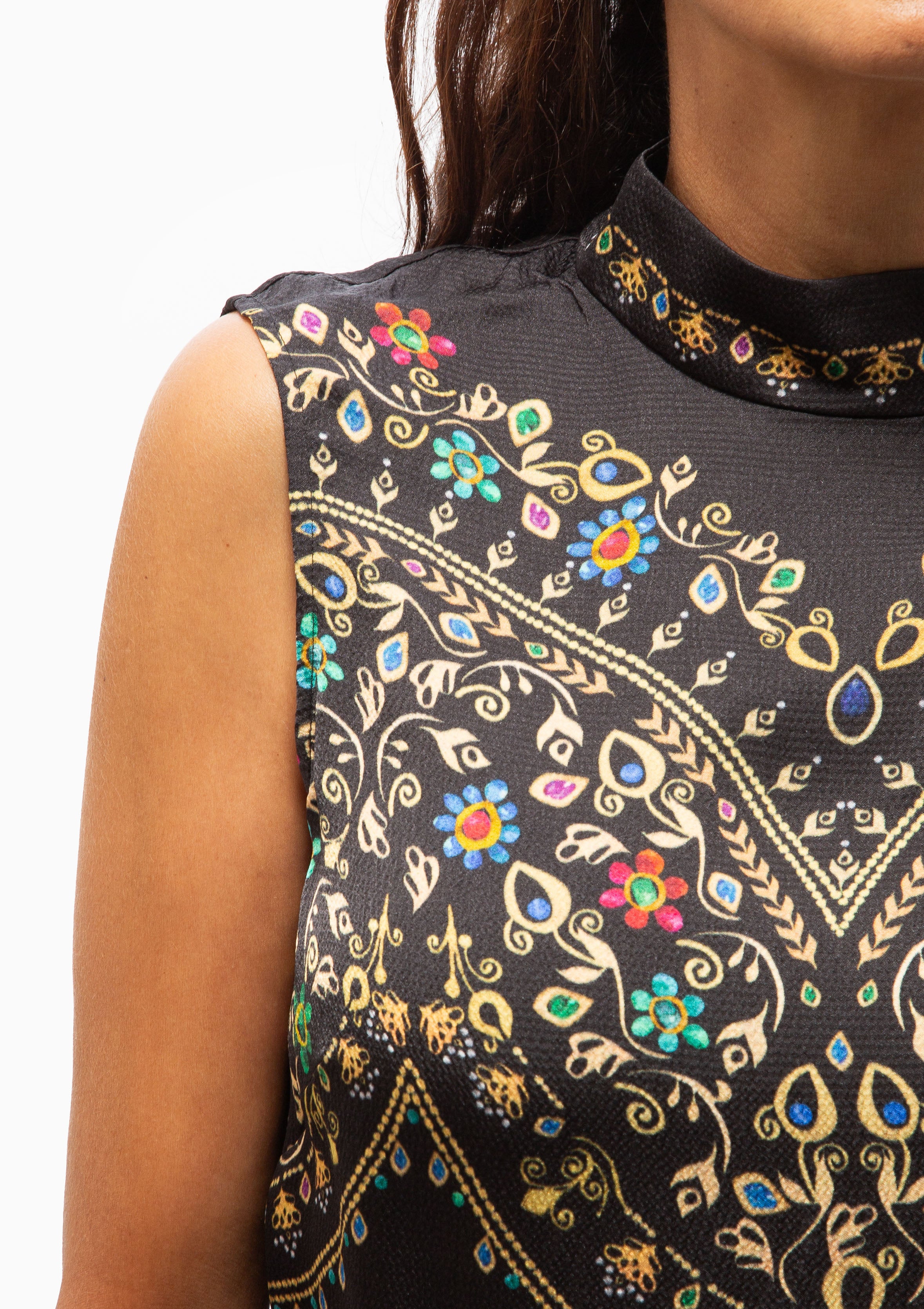 Ren Top | Pendant Border