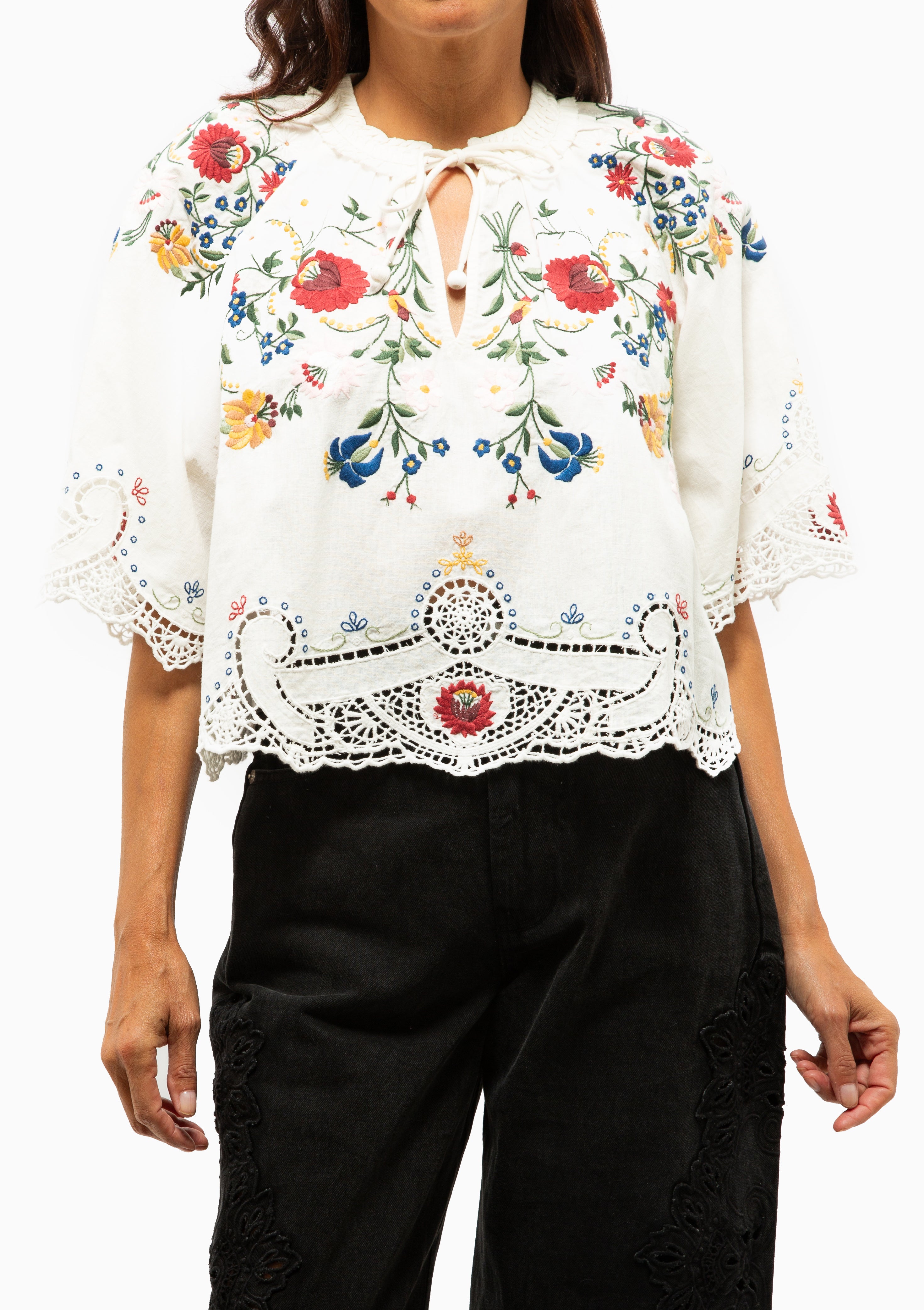 Celia Embroidery Short Sleeve Top | Cream