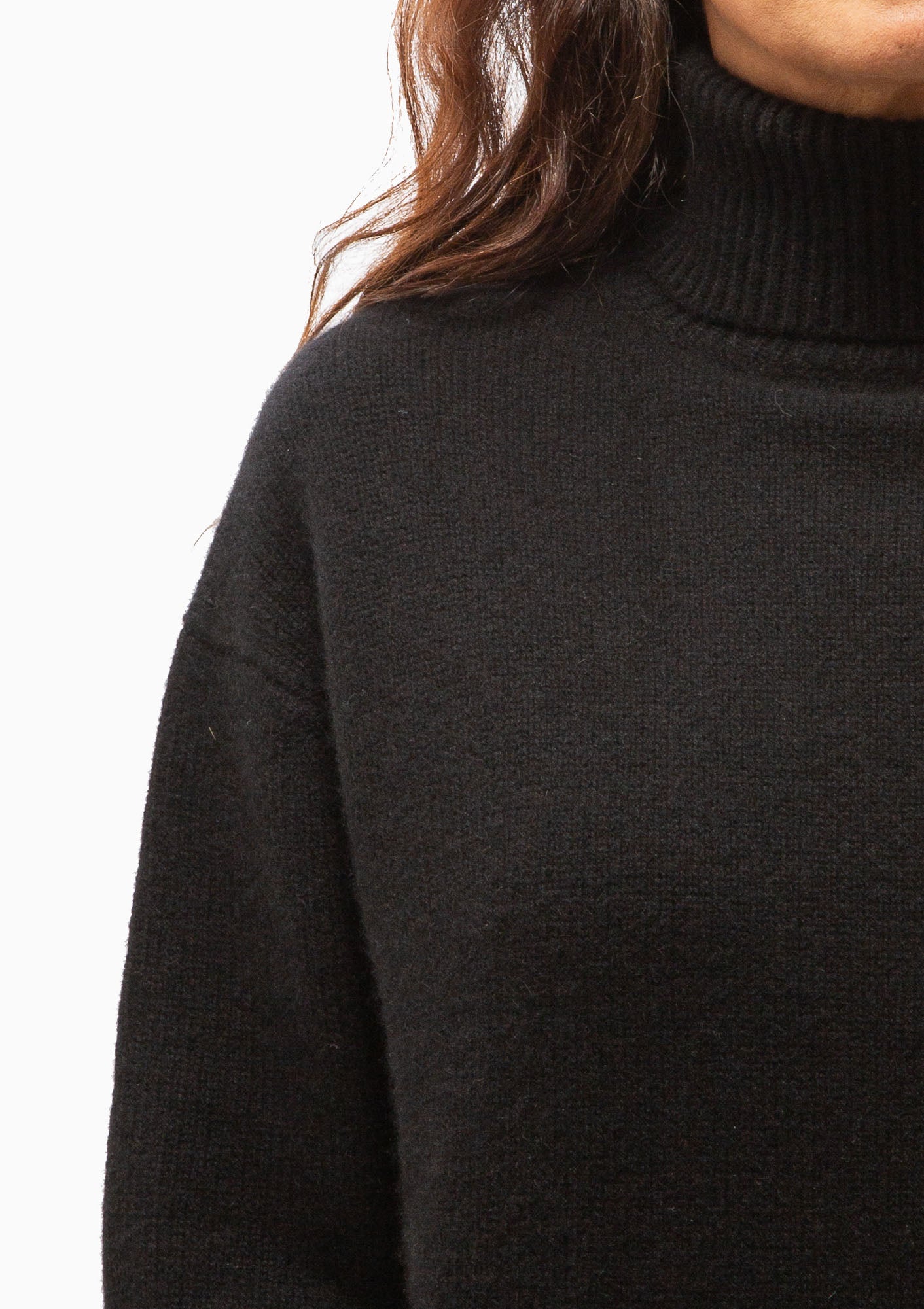 Cashmere Long Sleeve Turtleneck | Black
