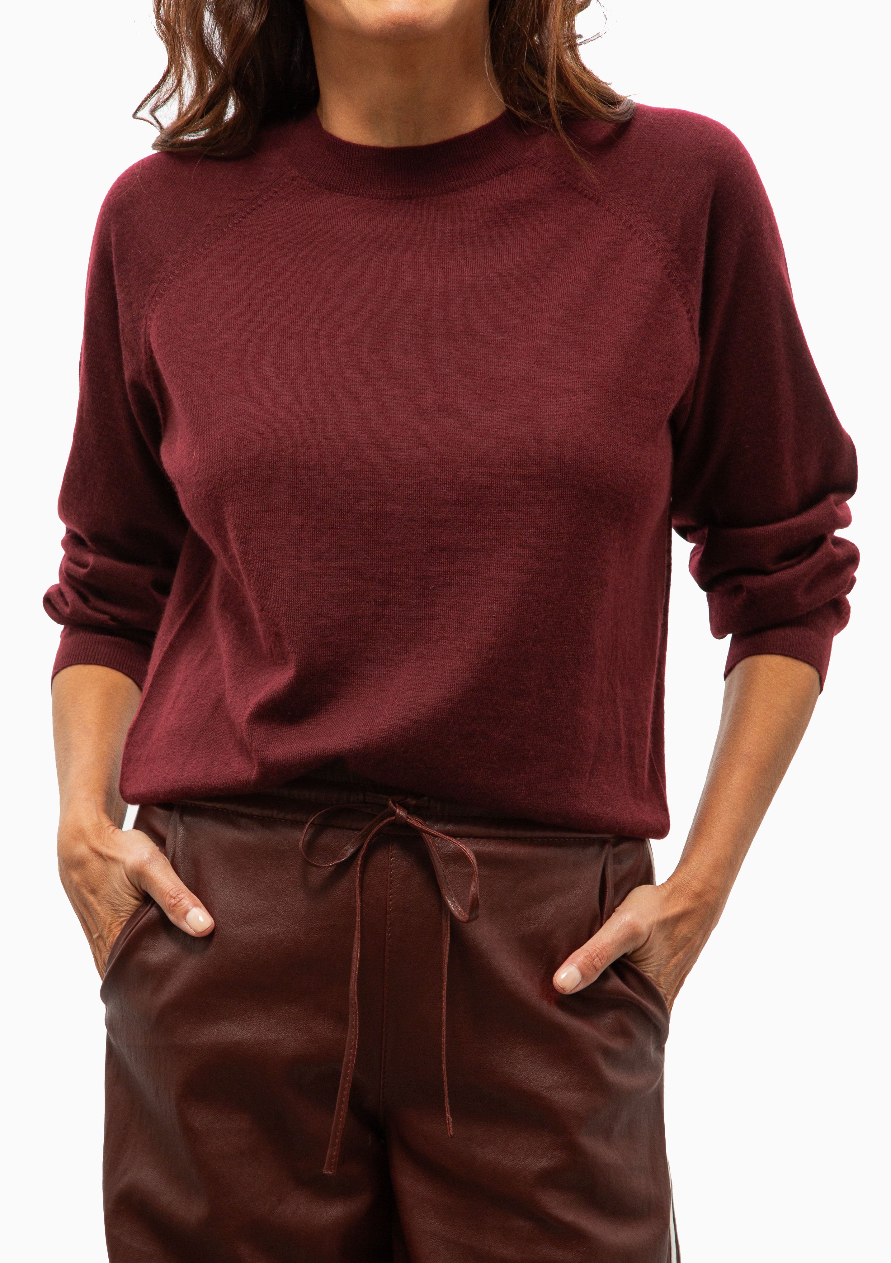 Cashmere Raglan Sweater | Wine