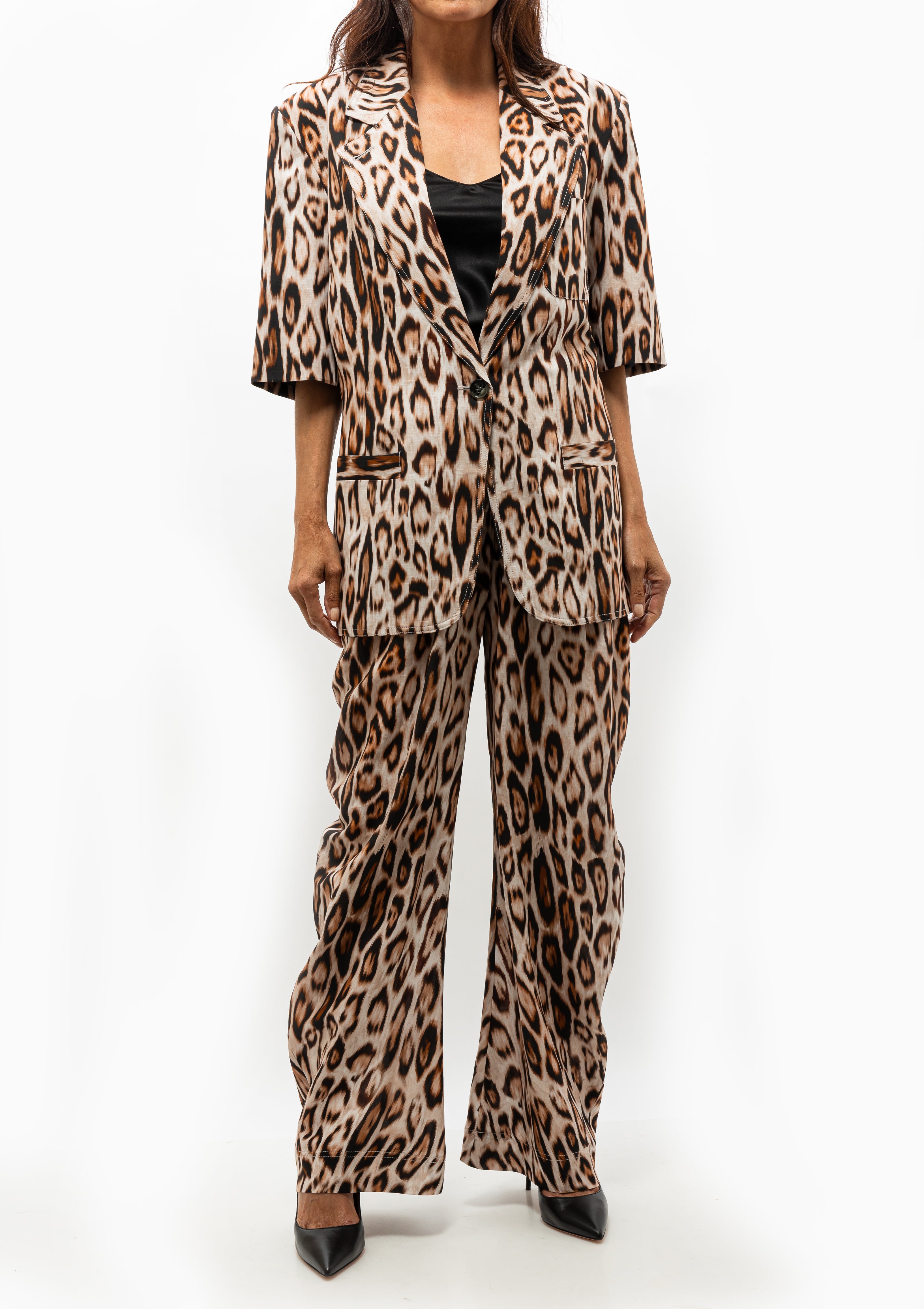 Smythe Elbow-Length Sleeve Oversized Blazer in breezy Leopard Ikat, shown with the matching Bow Legged Pant and the Aquazurra Purist Pump 85 — available at Diani Boutique.