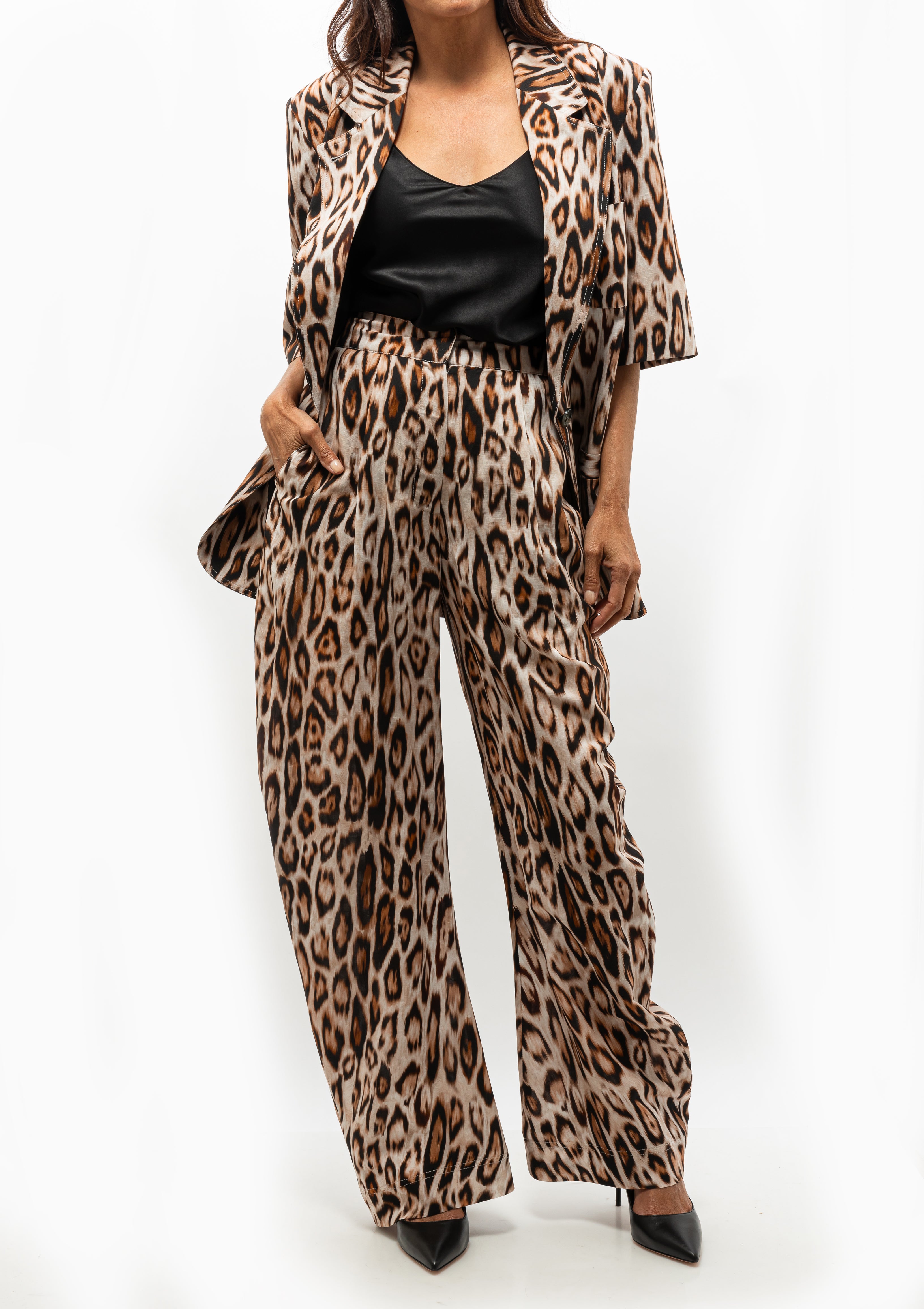 Smythe Elbow-Length Sleeve Oversized Blazer in breezy Leopard Ikat, shown with the matching Bow Legged Pant and the Aquazurra Purist Pump 85 — available at Diani Boutique.