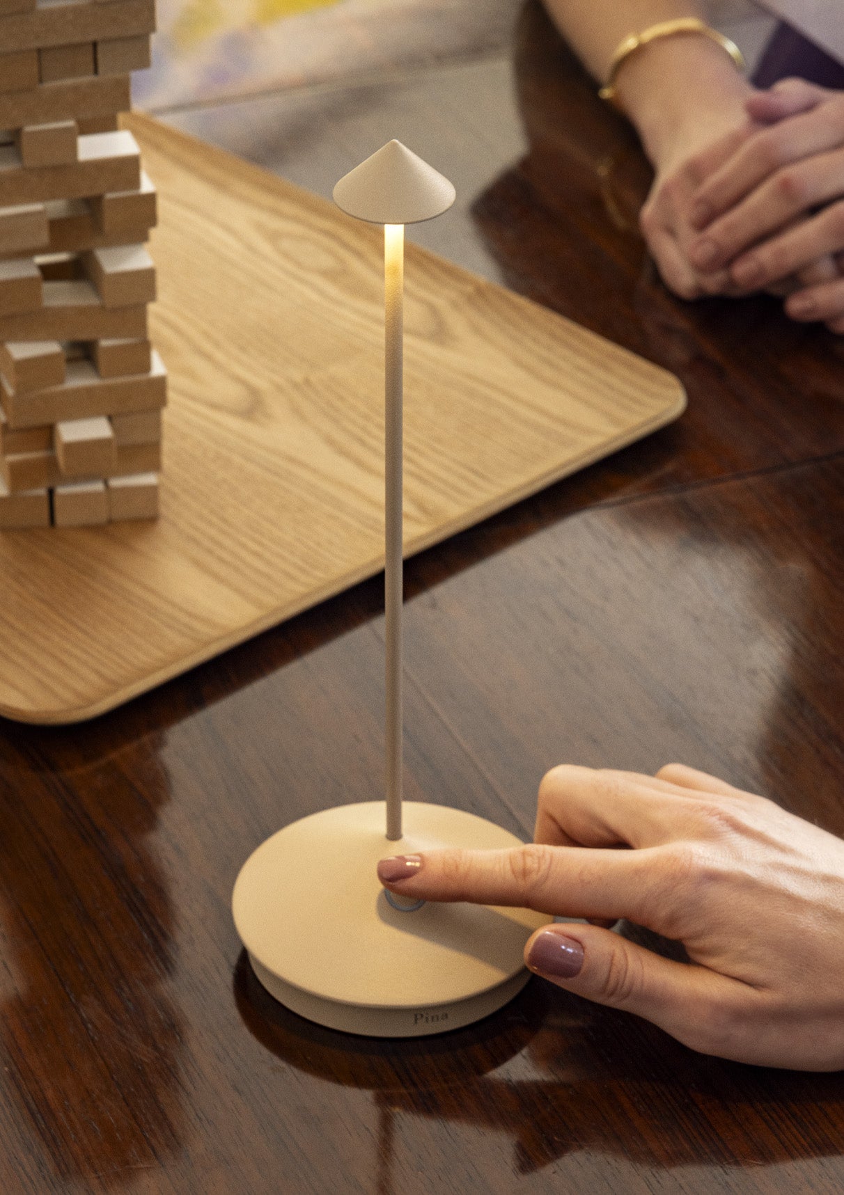 Pina Pro Table Lamp | Sand