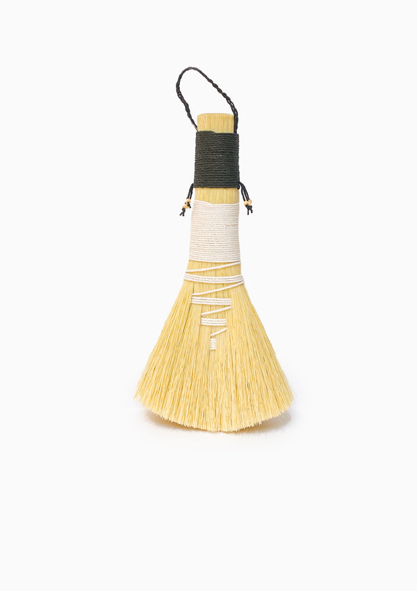 Agave Table Broom | White/Black