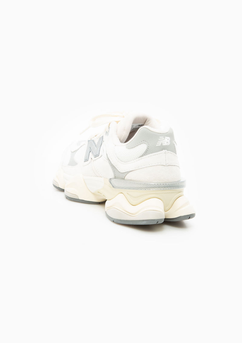 9060 Sneaker | Sea Salt/Concrete