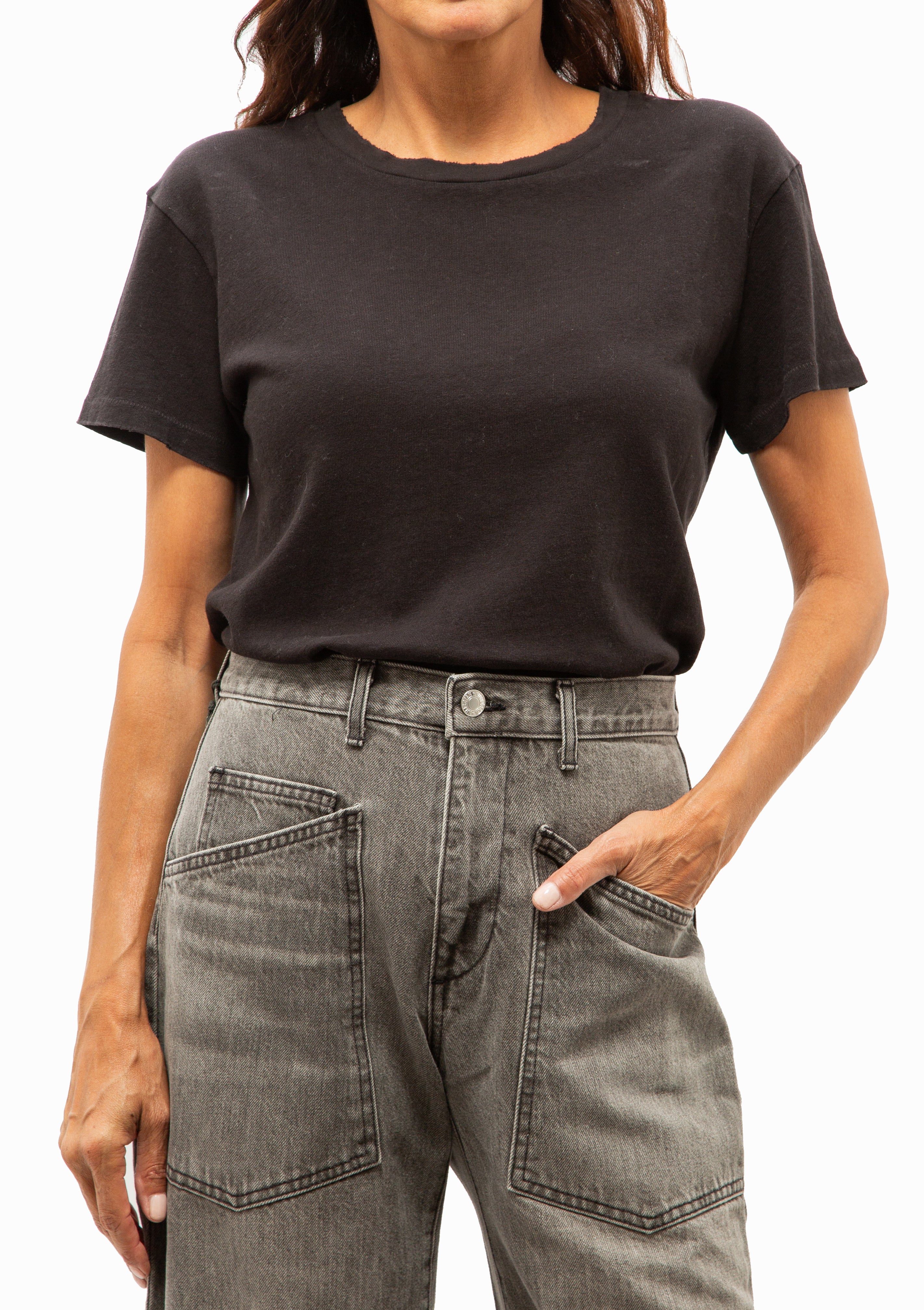Brady Tee | Carbon