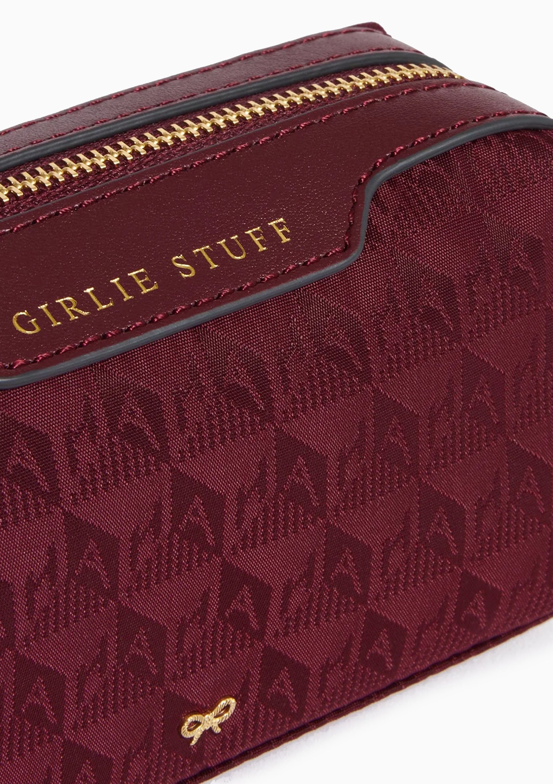 Jacquard Girlie Stuff Pouch | Medium Red