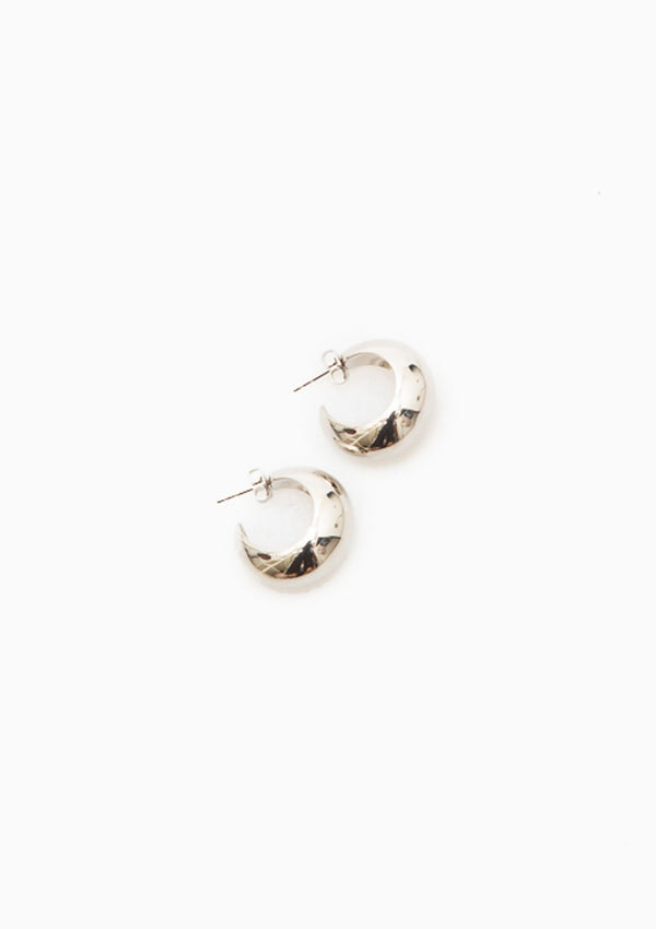 Small Shiny Crescent Earrings | Silver