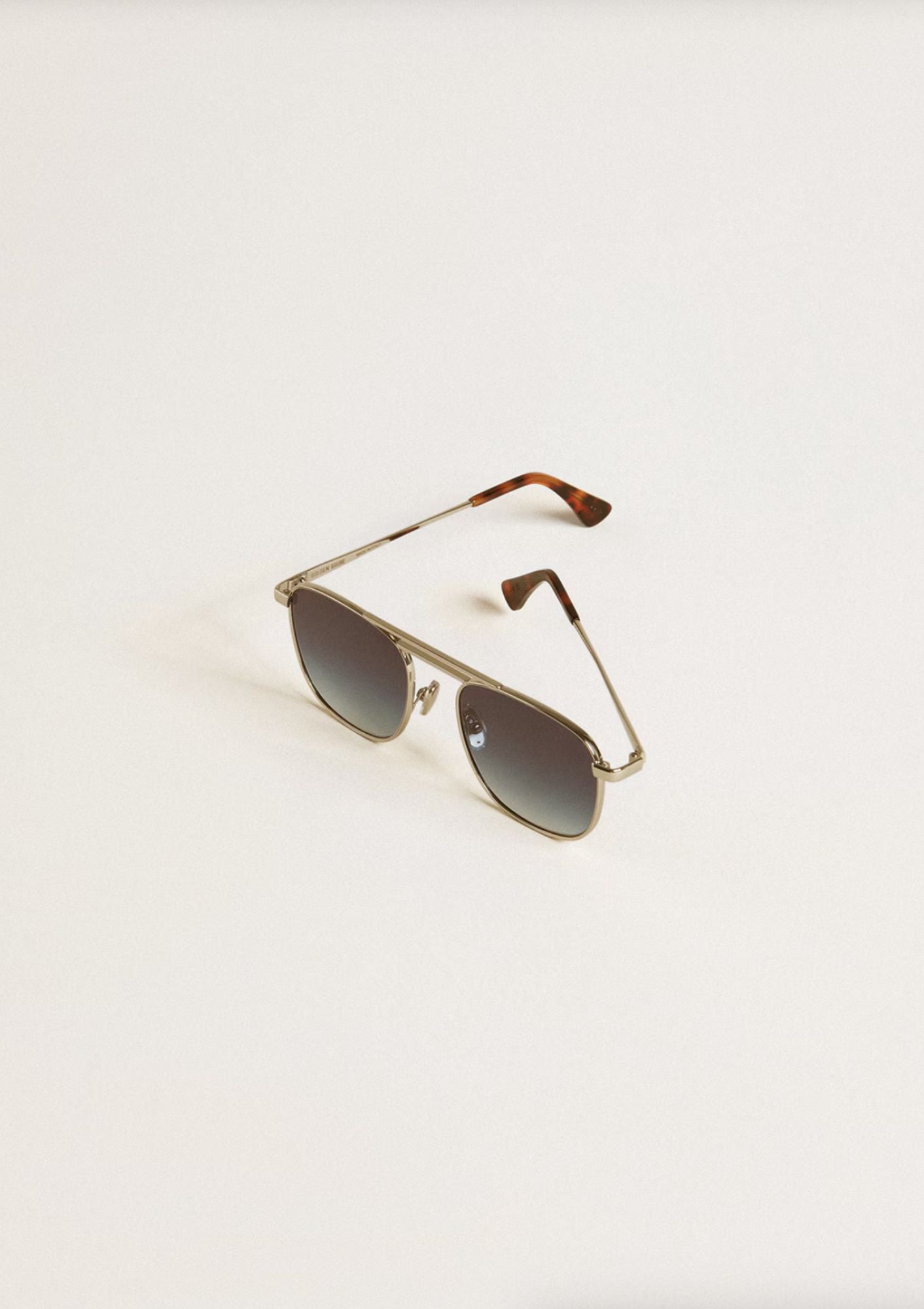 Roger Aviator Style Sunglasses | Silver/Blue