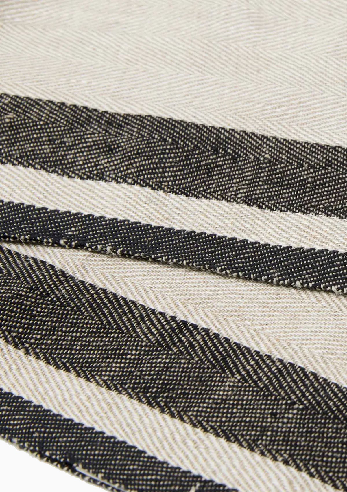Gordes Table Runner, Natural/Charcoal | 20"x72"