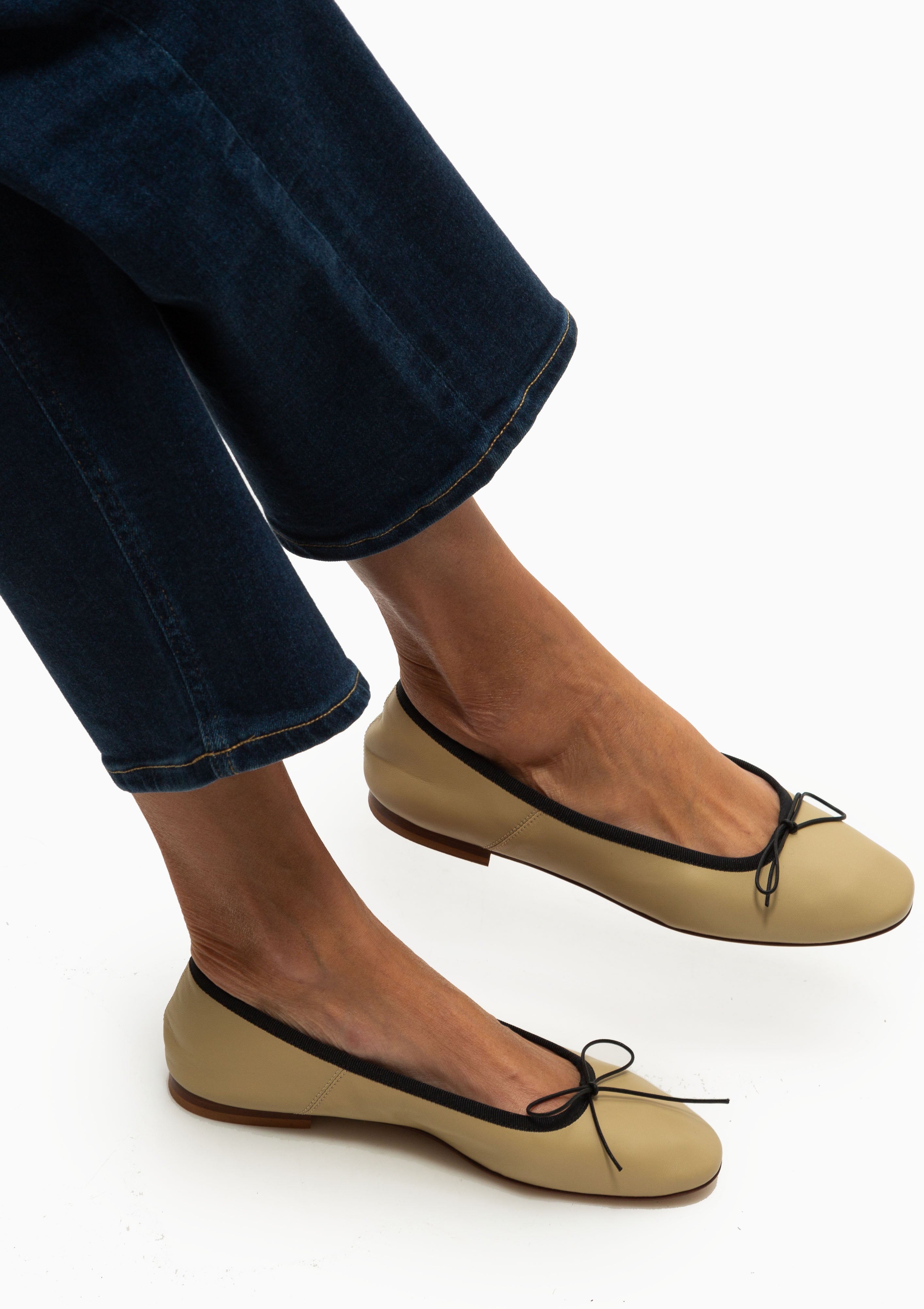 Dance Ballerina | Khaki/Black