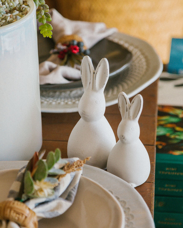 Doe Rabbit Statue | 2.25" x 4.75"