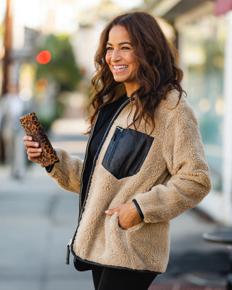 Porte Mobile M | Leopard Chamois