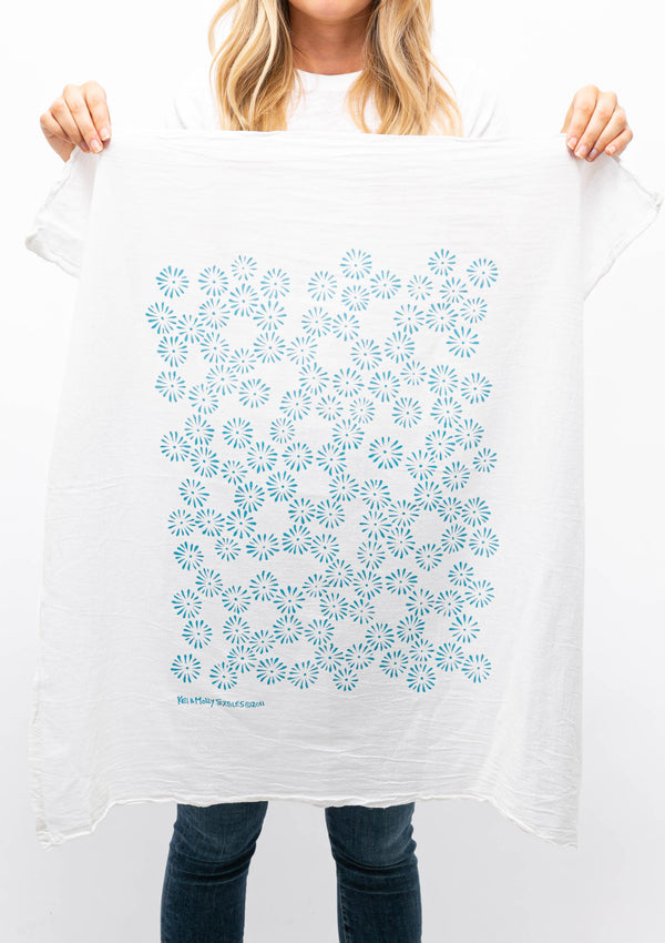 Flour Sack Dish Towel | Daisies