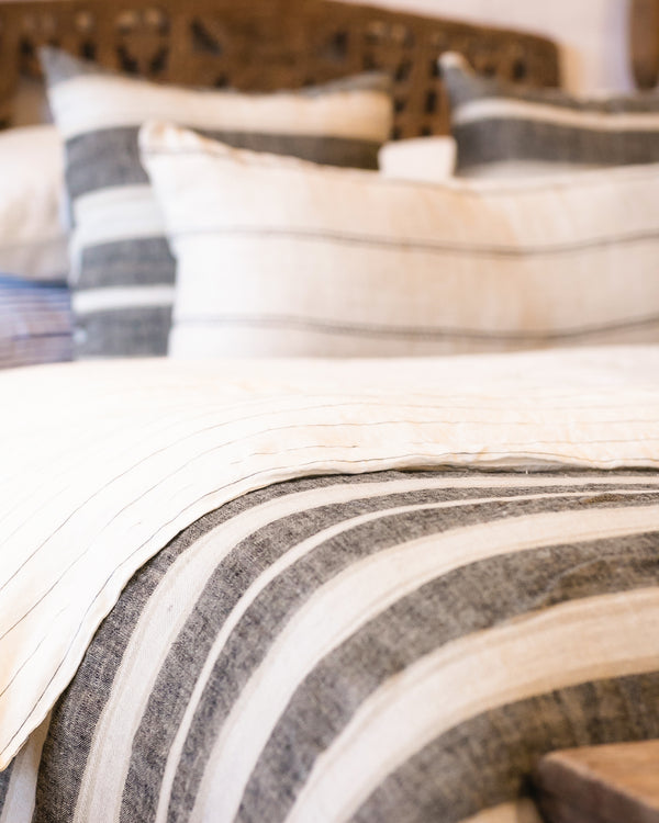 Mira Linen Bedcover | Enzo