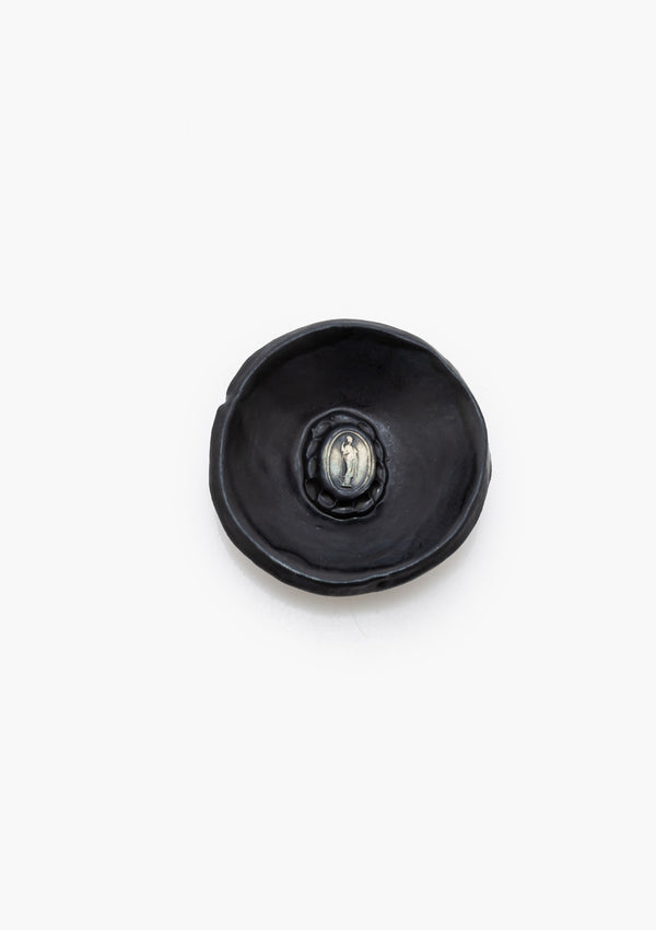 Minerva Medica Edith Dish | Soot