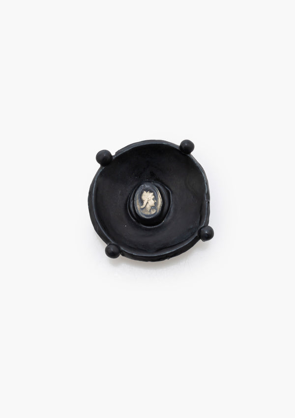 Perseus Edith Dish With Pearls | Soot