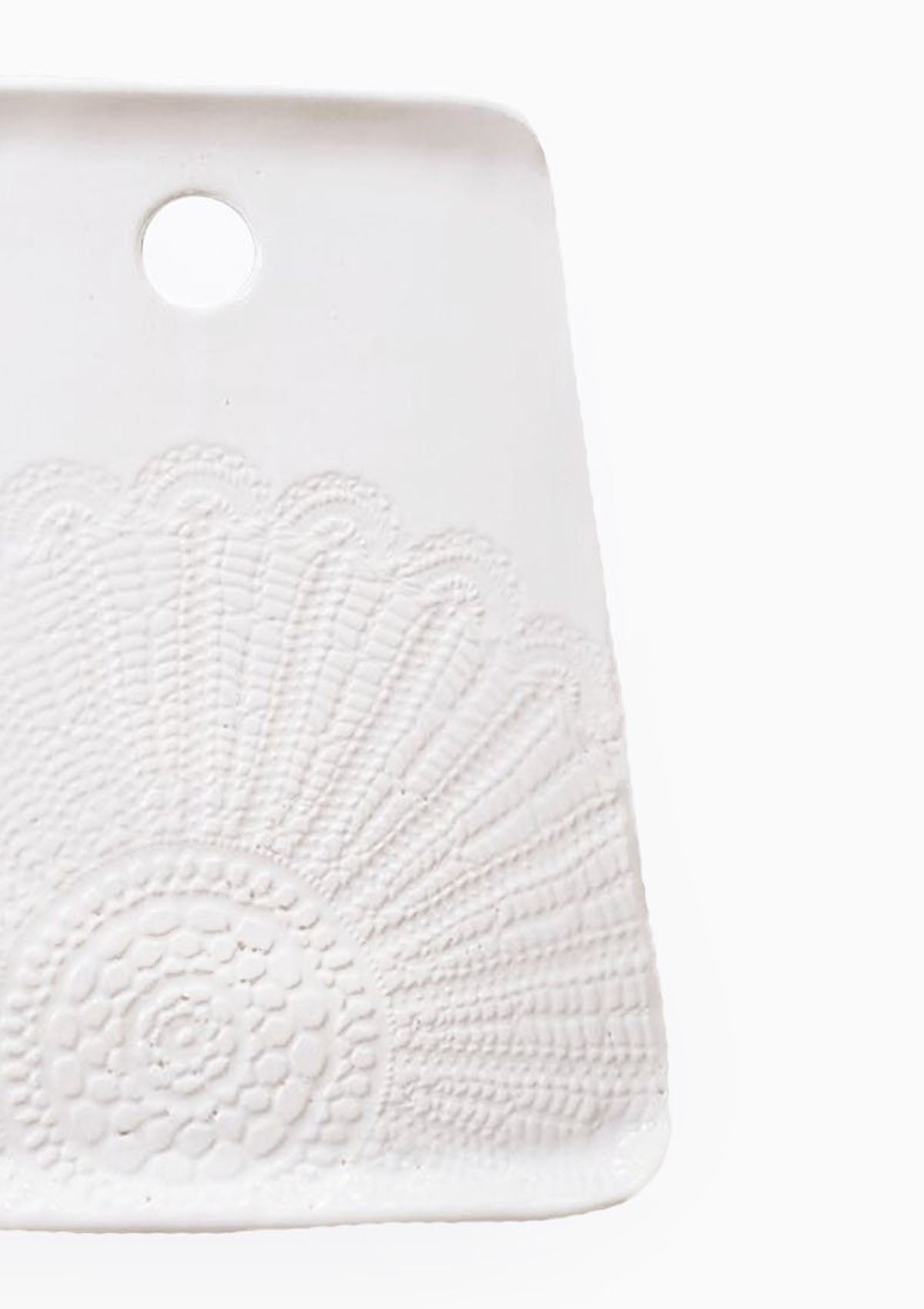 Lace Cheeseboard | White
