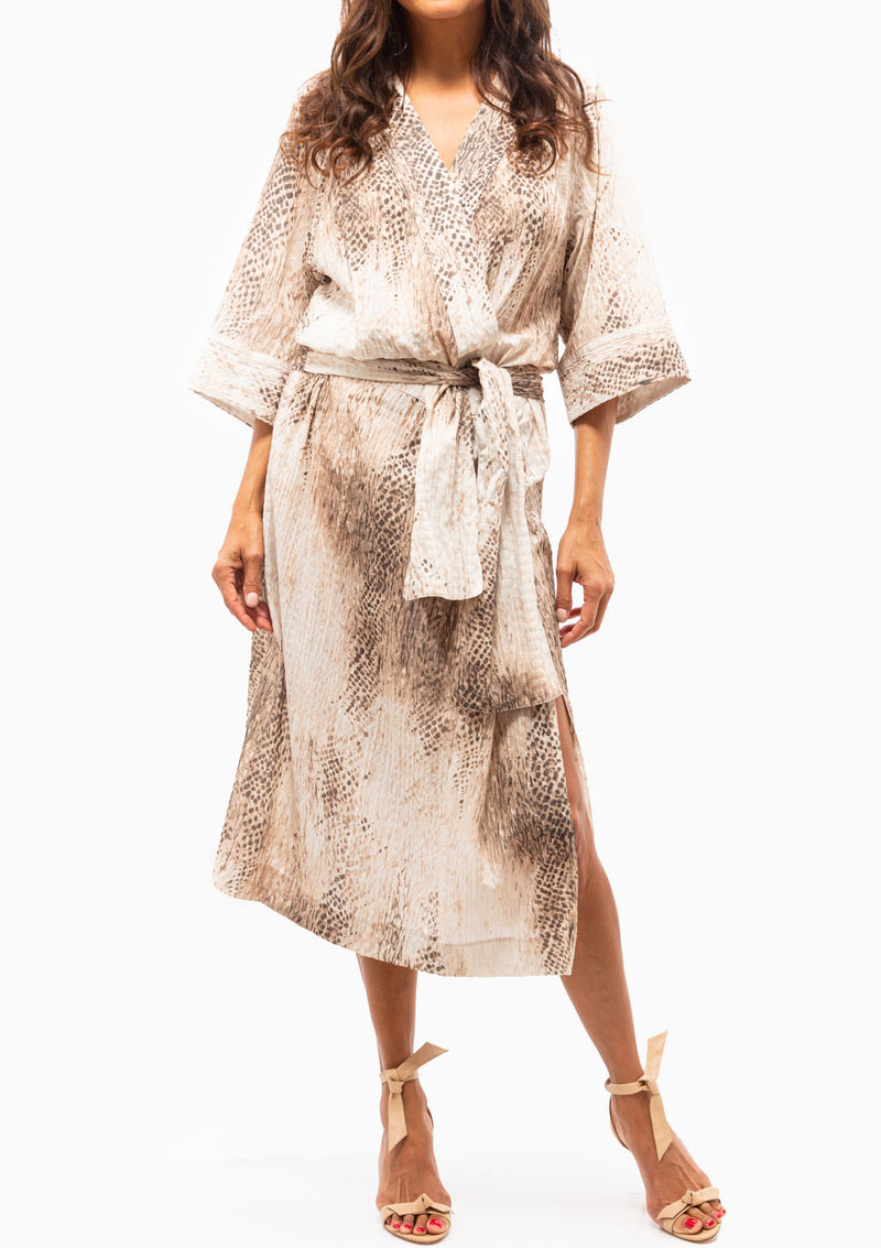 Women's Velvet Long Bathrobe Luxury Fuzzy Warm Nightgown (Gold, L) at  Amazon Women's Clothing store