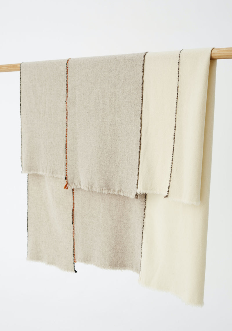 Criss-Cross Throw, Grey/Off White | 55" x 71"