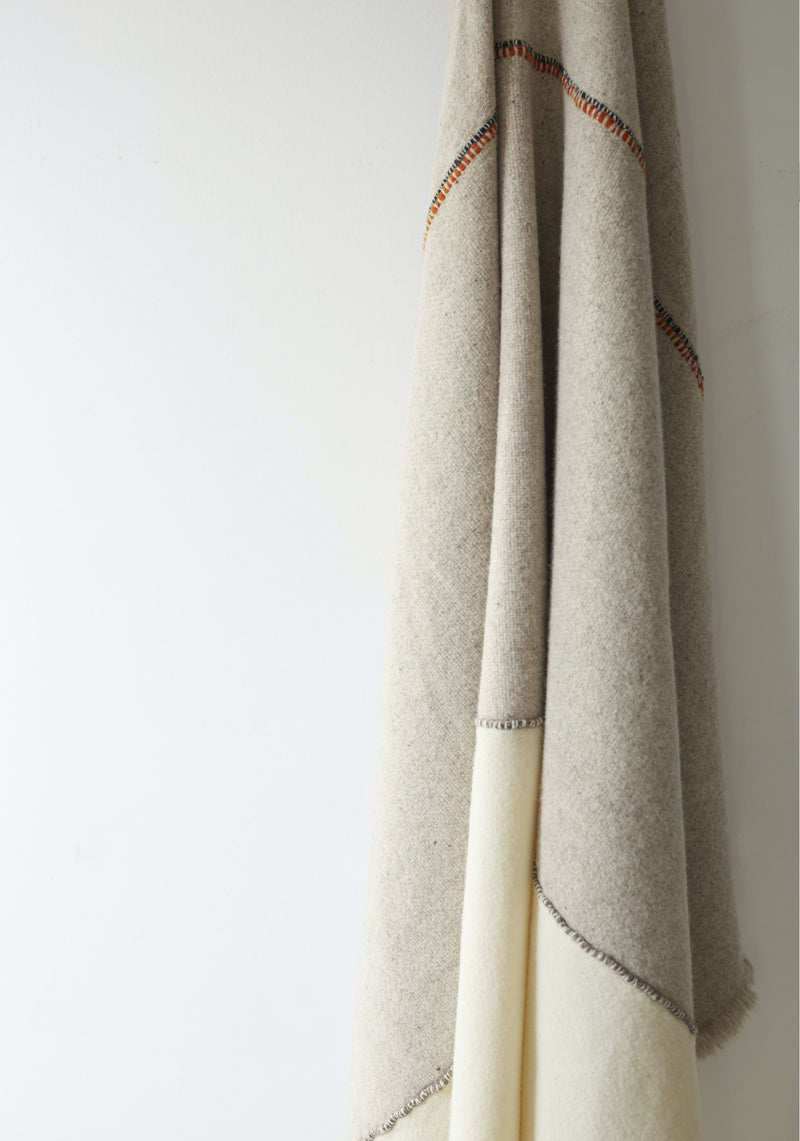Criss-Cross Throw, Grey/Off White | 55" x 71"
