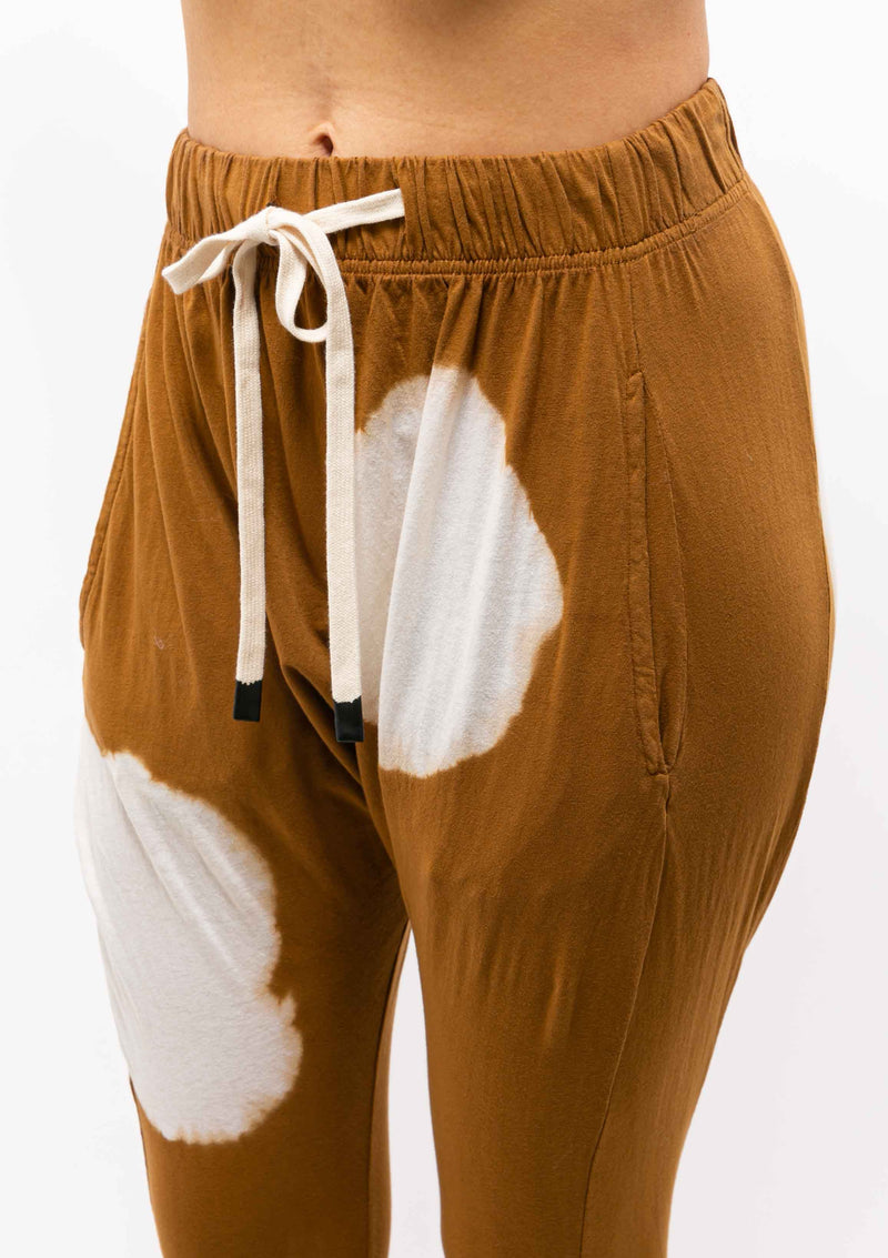 Radial Dye Slouch Jersey Pant III | Urth Brown