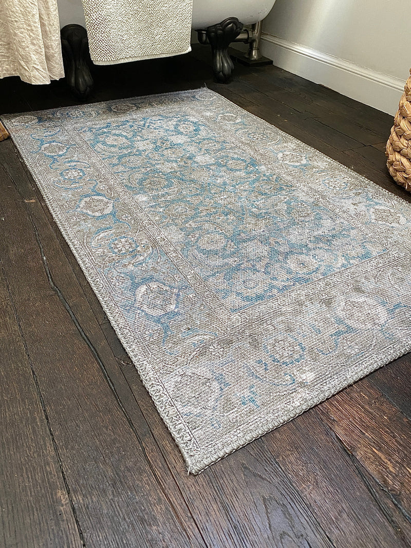 Laguna Rug | 2’3” x 3’9”