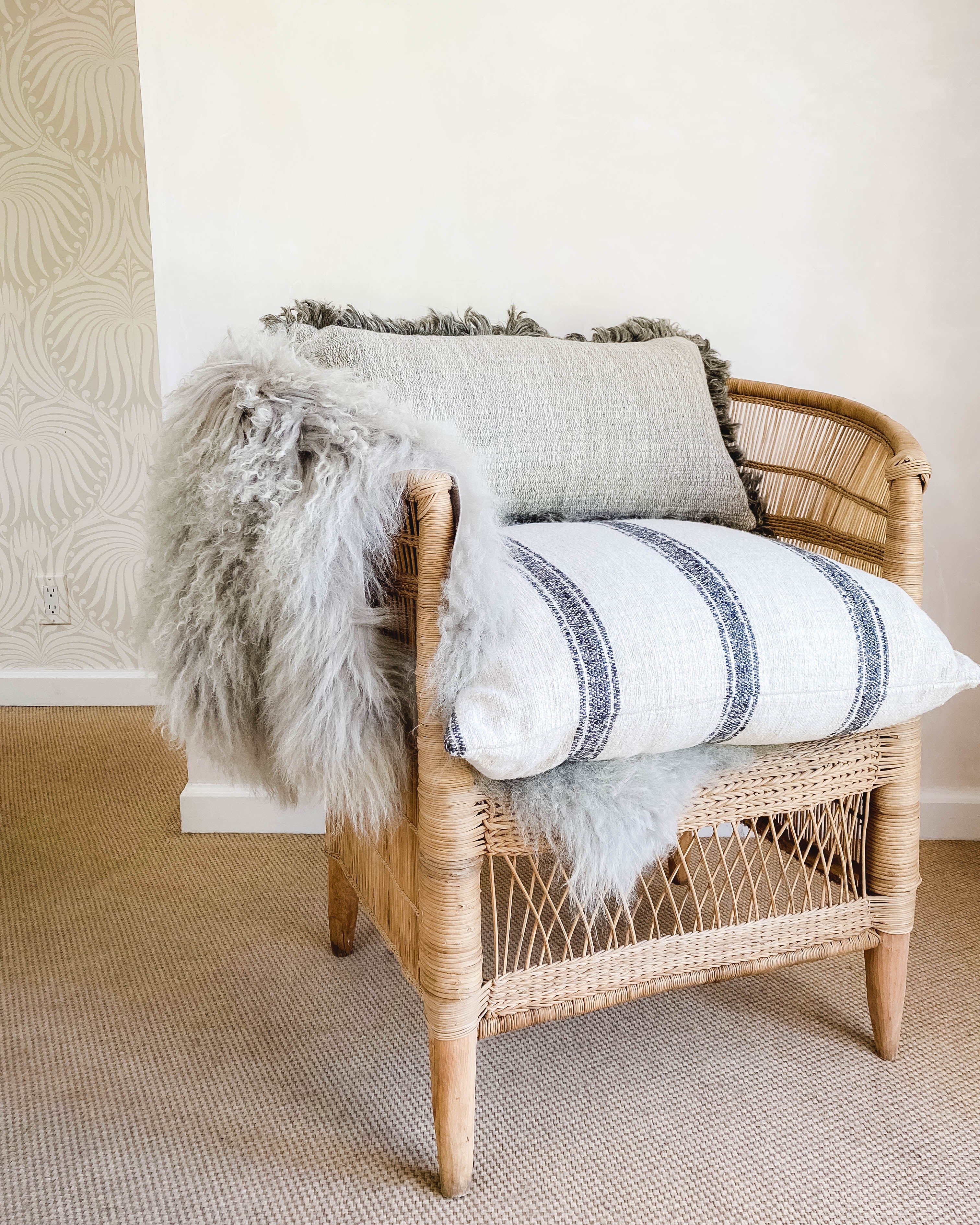 Dalton Pillow, Charcoal | 23" x 23"