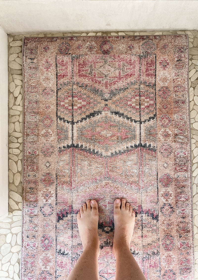 Mumbai Rug | 2’3” x 3’9”